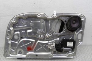 Изображение товара 148610 - 00148610 steklopodemnik perednij pravyj Toyota Carina E