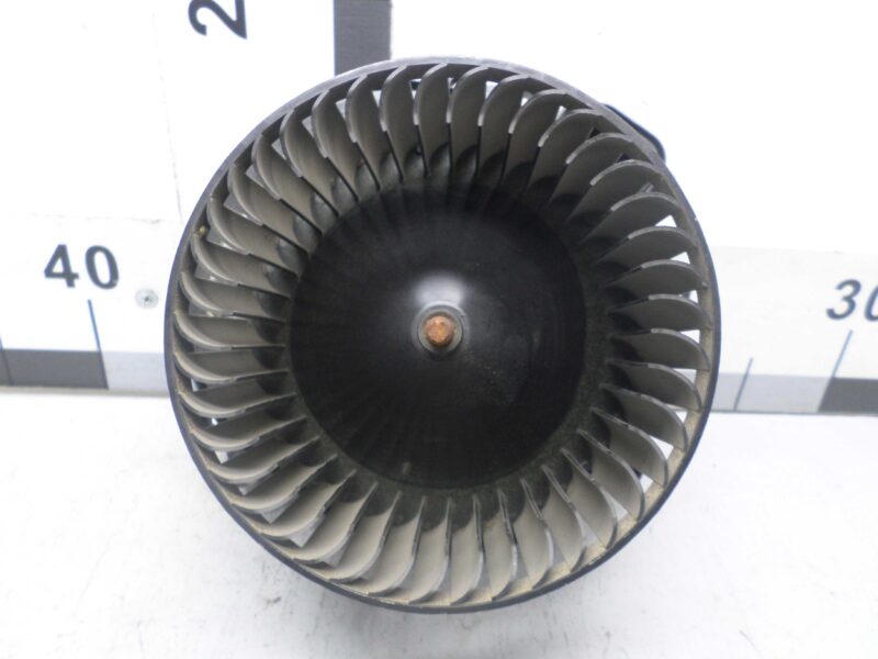 Изображение товара 148915 - 00148915 ventilyator otopitelya (motorchik pechki)