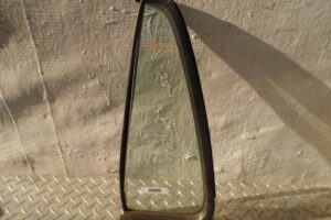 Изображение товара 149127 - 00149127 steklo dveri zadnej levoj Renault Duster