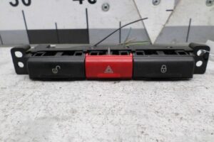 Изображение товара 149405 - 00149405 knopka avarijnoj signalizatsii Audi A8