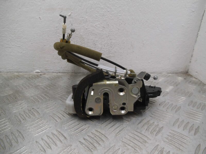 Изображение товара 166153 - 00166153 zamok dveri zadnej pravoj Toyota Hiace