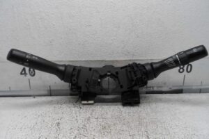 Изображение товара 182607 - 00182607 pereklyuchatel podrulevoj (strekoza) Subaru Tribeca