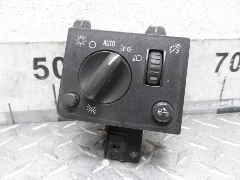 Изображение товара 208445 - 00208445 pereklyuchatel sveta