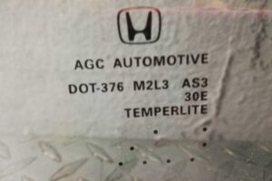 Изображение товара 210758 - 00210758 steklo dveri zadnej pravoj 3