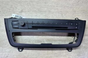 Изображение товара 221038 - 00221038 panel upravleniya magnitoloj Jeep Renegade