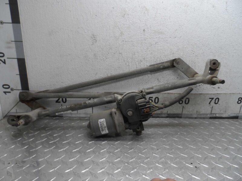 Изображение товара 227982 - 00227982 trapetsiya dvornikov Ford Kuga