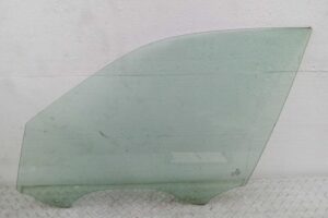 Изображение товара 252139 - 00252139 steklo dveri perednej levoj Aston Martin V8 Vantage20241025121057