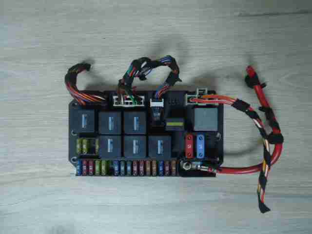 Изображение товара 11103 - 00011103 blok predokhranitelej Audi Q7