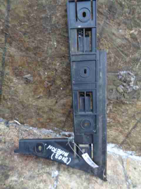 Изображение товара 11181 - 00011181 kronshtejn zadnego bampera Toyota Carina E