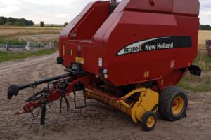 New Holland BR 750
